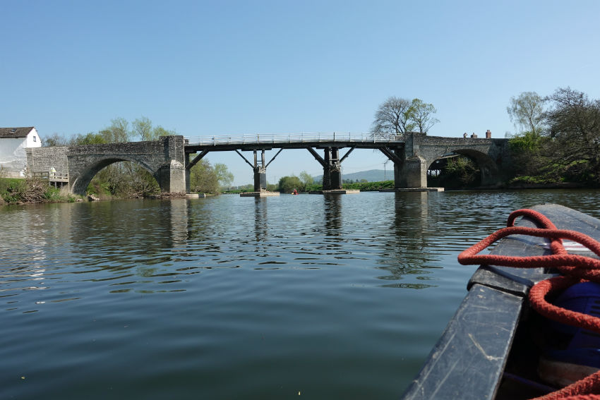 Brecon Canoe Adventure | River Wye Canoe Adventure | Brecon Canoe Hire, River Wye Canoeing, Wales Canoe Trip brecon-canoe