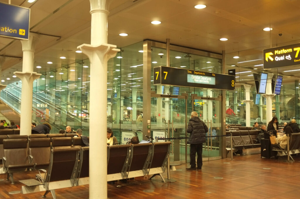 SNCF Strike Starts Tonight: Eurostar June 10 Timetable Confirmed | Eurostar passenger departure hall at St Pancras International London with check-in desks