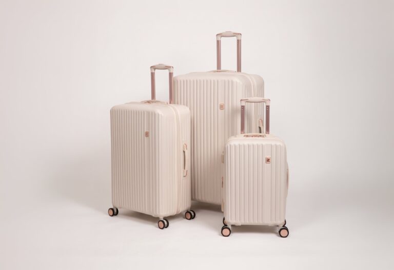 IT Luggage hard-shell cabin suitcase and matching luggage set