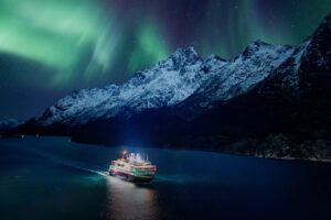 winter voyages -- Hurtigruten Norway 25% Off Winter Voyages Discount Code